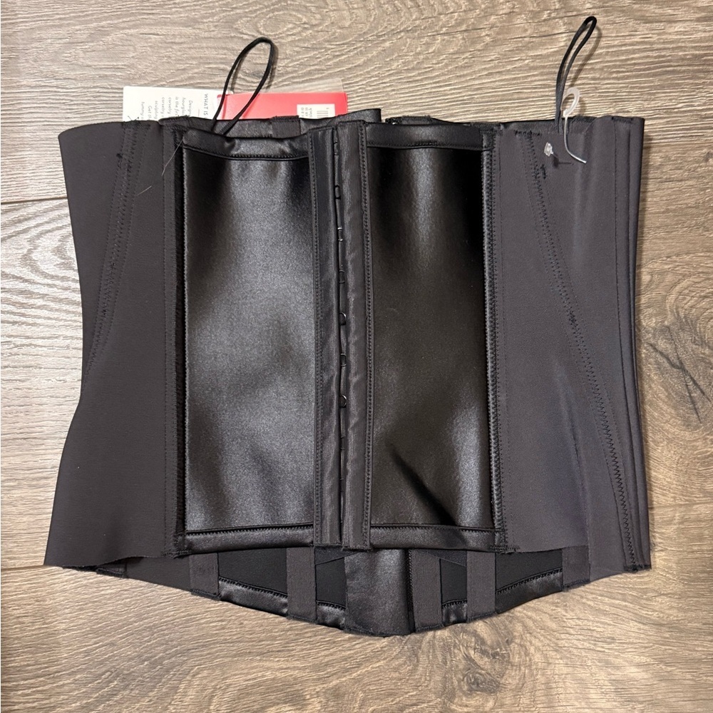 *NWT* Spanx Under Sculpture Waist Cincher - Picture 9 of 10